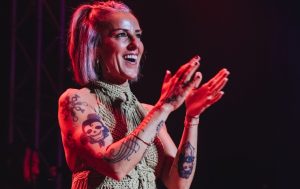 Chambao encendió Caracas con su gira 25 aniversario y un show cargado de emoción