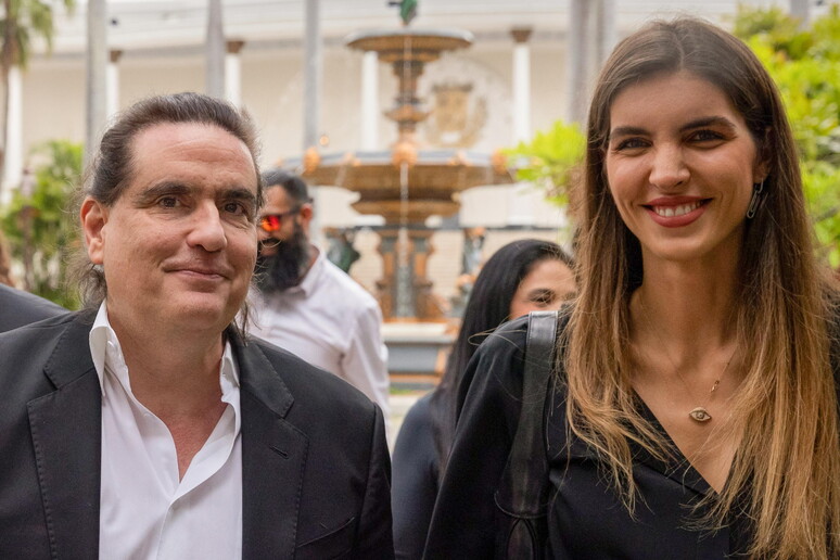 Confirman la salida de Venezuela de Camilla Fabri, esposa de Alex Saab, hacia Italia