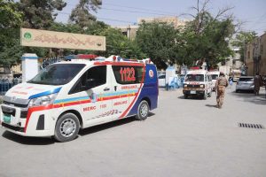 Ataque con explosivos contra un tren deja 29 muertos en Pakistán