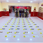 Atrapados con 30 kilos de drogas