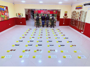 Atrapados con 30 kilos de drogas