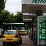 Brasil subsidia combustibles para frenar alza de precios
