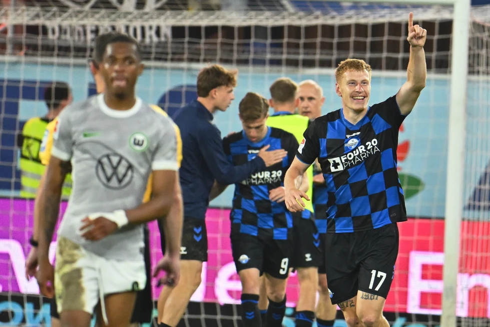 Wolfsburgo desciende a segunda división tras caer en el repechaje en Paderborn