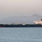 Buque de Irán logra romper el bloqueo de EEUU