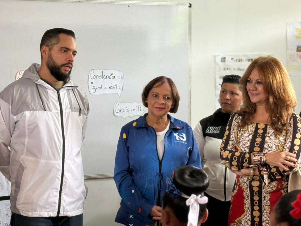 Defensora del pueblo recorrió centro de custodia de adolescentes
