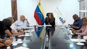 Defensoría del Pueblo recibió balance de gremios de la salud
