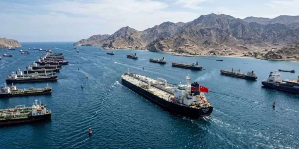 EEUU escoltará barcos que han pedido ayuda para salir del estrecho de Ormuz