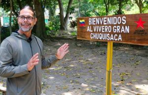 Ecosocialismo entrega insumos para producir un millón de plantas