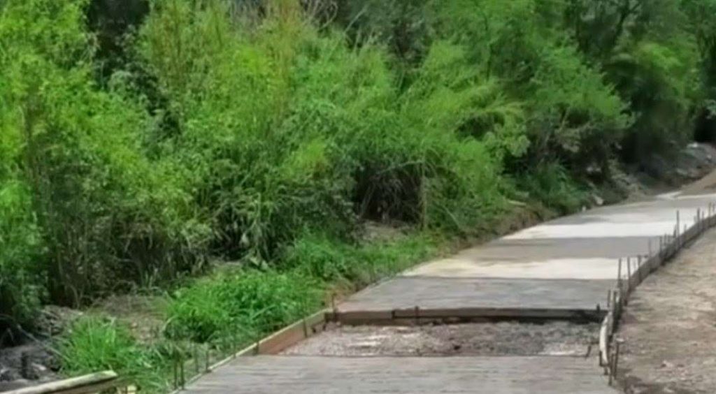 Ejecutan vaciado de pavimento en la nueva vialidad Mamera - El Junquito