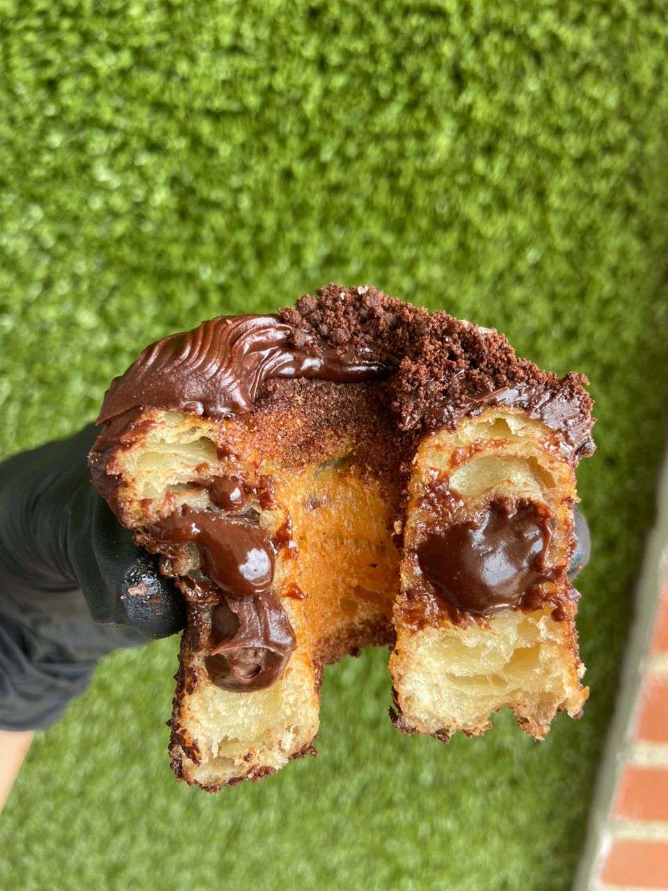 En Caracas hacen la versión de las cronuts con chocolate venezolano