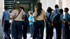 La compleja situación de los estudiantes y la asistencia a clases, según estudio de la UCAB