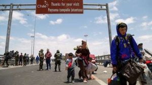 Gobierno de Kast sufre primeras fisuras por tratamiento a migrantes irregulares