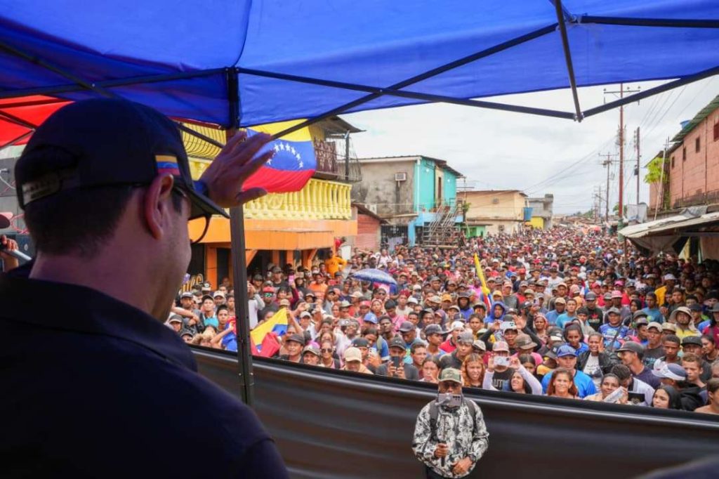 Gobierno nacional impulsa organización minera en Las Claritas