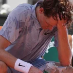 Jannik Sinner pierde en 2da ronda del Abierto de Francia durante una ola de calor
