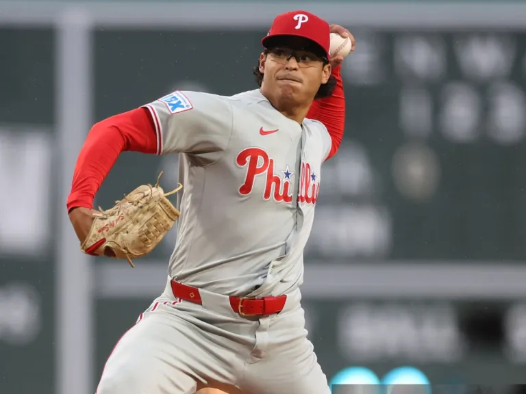 Jesús Luzardo y Ranger Suárez dieron un gran duelo de pitcheo en Fenway Park