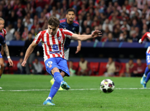 La primera oferta del Barcelona al Atlético de Madrid por Julián Álvarez
