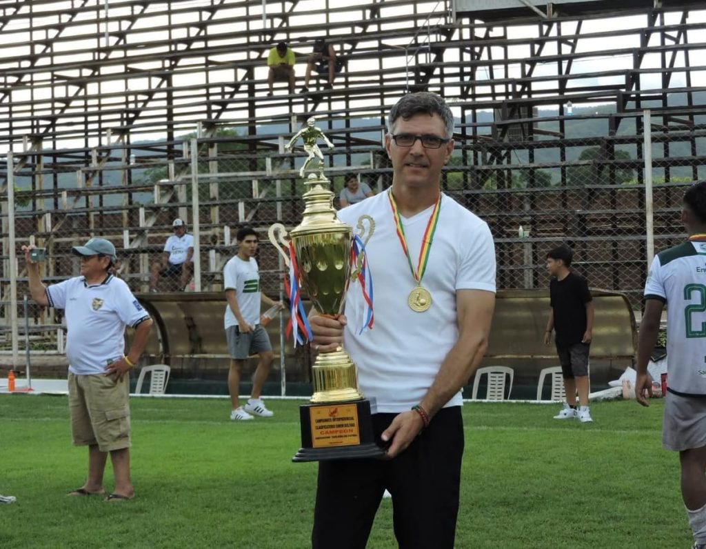 el entrenador que transforma la toma de decisiones en ventaja competitiva