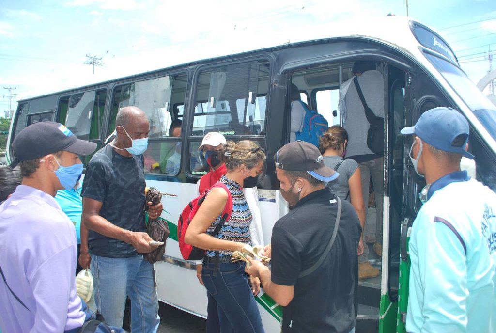 Más de 500 transportistas de La Guaira se suman al sistema digital Movi