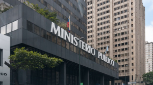 Le disparó a su propia hija en pleno secuestro familiar