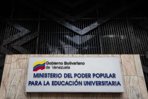 Ministerio suspende pago de asignación a 38 universidades por falta de documentos