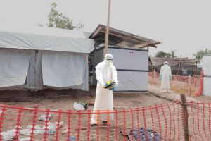 Mueren tres voluntarios de la Cruz Roja por ébola en RDC