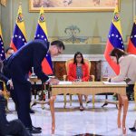 Presidenta (E) recibe a delegación de EEUU y firma nuevos acuerdos energéticos