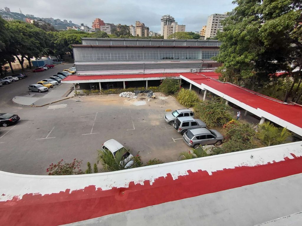 Recuperan los famosos “Pasillos cubiertos” de la Facultad de Ciencias 
