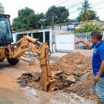 Reparan avería en una tubería de agua de 14 pulgadas en Maracay