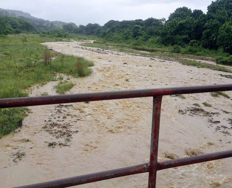 Reportan crecida de ríos tras lluvias en Barinas