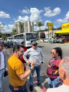 Reubican paradas y demarcación vial en casco central de Los Teques