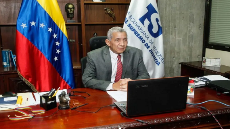 Trabajadores, patronos y Ejecutivo firman acuerdos