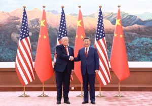 la "independencia de Taiwan" y la paz en el Estrecho son tan incompatibles como el fuego y el agua