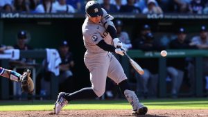 Yankees remontan en la novena para derrotar a los Reales de Kansas City