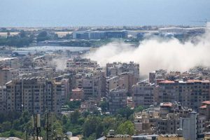 Bombardeo israelí deja dos muertos y cuatro heridos en el sur de Beirut