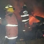 Bomberos de Caracas controlaron voraz incendio en vivienda de Petare