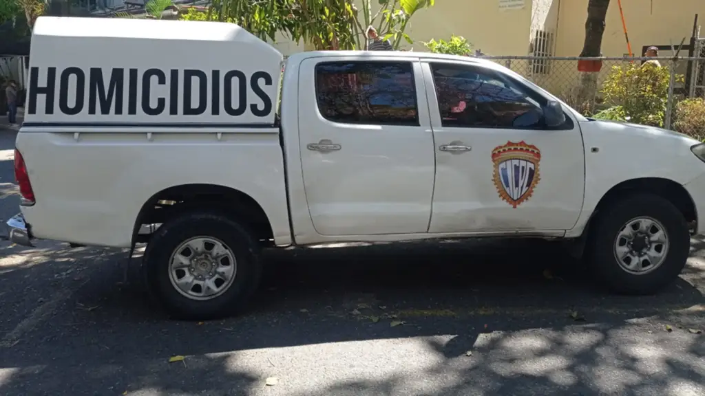 Compañera de clases habría causado muerte de liceísta por botellazo en la cabeza