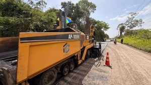 Colocan 1.800 toneladas de asfalto en vialidad del sector Curiepe