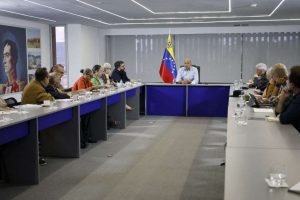 Comisión Presidencial convoca a intelectuales a construir un nuevo paradigma en la gestión pública