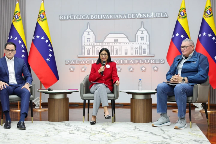 Registro de nuevos comercios en Venezuela incrementó 147%