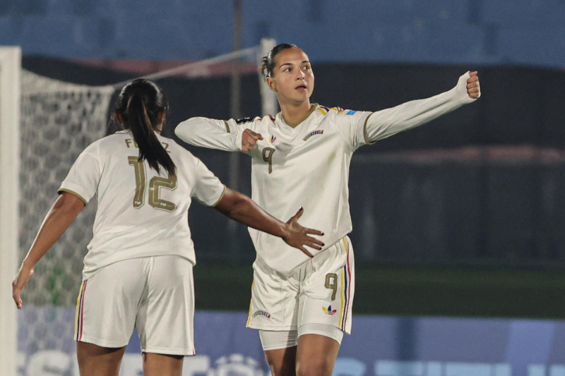 Venezuela le empató a Uruguay y va al repechaje mundial con gol de Deyna Castellanos