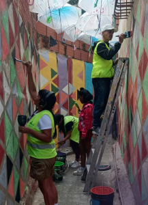 En la Cota 905 recuperan fachadas de las viviendas
