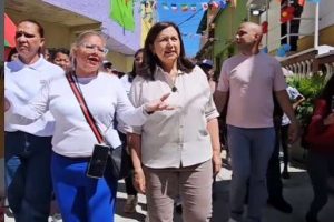 Entregan trabajos de rehabilitación vial y de fachadas en la parroquia El Valle