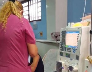 Equipan Unidad de Diálisis en Barinas con dotación de 10 máquinas