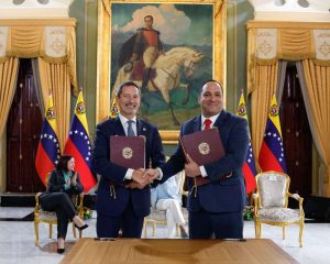 Héctor Obregón: acuerdo con Schlumberger potenciará los avances tecnológicos en materia de hidrocarburos