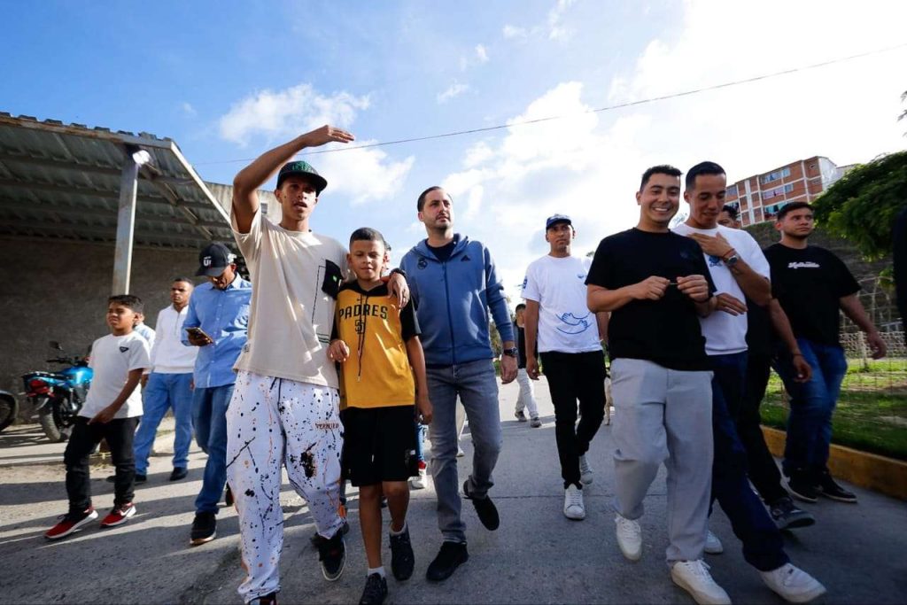 Impulsan proyectos socioproductivos en beneficio de 872 jóvenes de Caracas