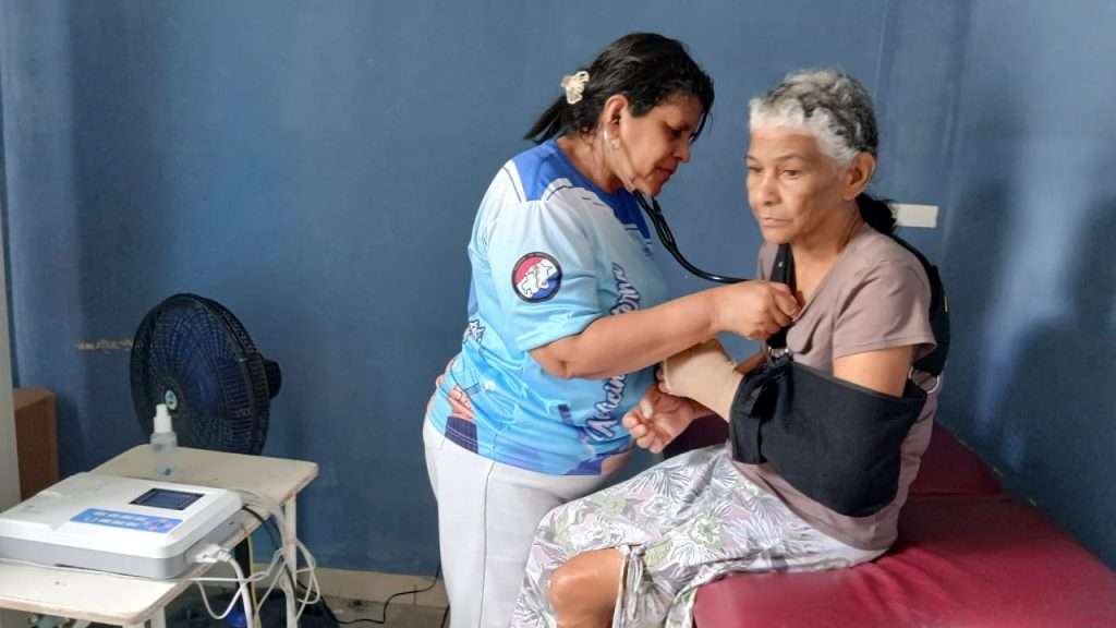 JORNADA-CON-ABUELITOS-EN-YARACUY-3-1024x576.jpeg
