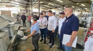 Ministro Márquez inspecciona Petrocasa con miras a elevar su capacidad productiva