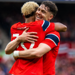 Noruega derrota 3-1 a Suecia con doblete de Strand Larsen