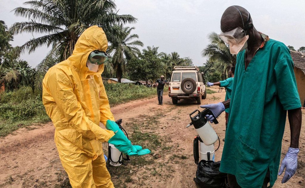 OMS reduce el riesgo por brote de ébola para parte de África