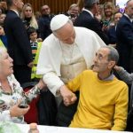 Papa León XIV: entorno digital aumenta indiferencia y prejuicios hacia los pobres